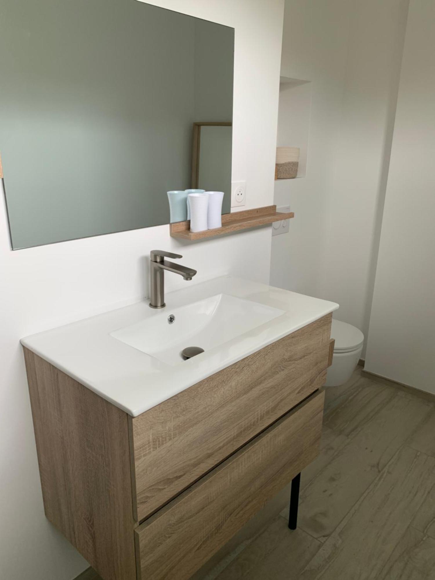 Appartements Guesthouse1 Et Guesthouse2 Sword Beach Colleville-Montgomery Eksteriør bilde